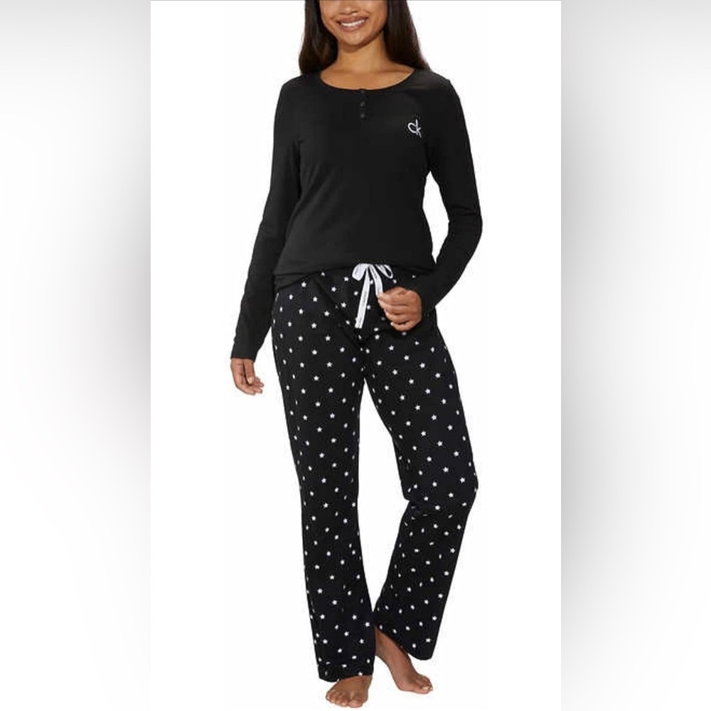 Calvin Klein NWOT Women’s 2-Piece Fleece Pajama Set - Size Medium